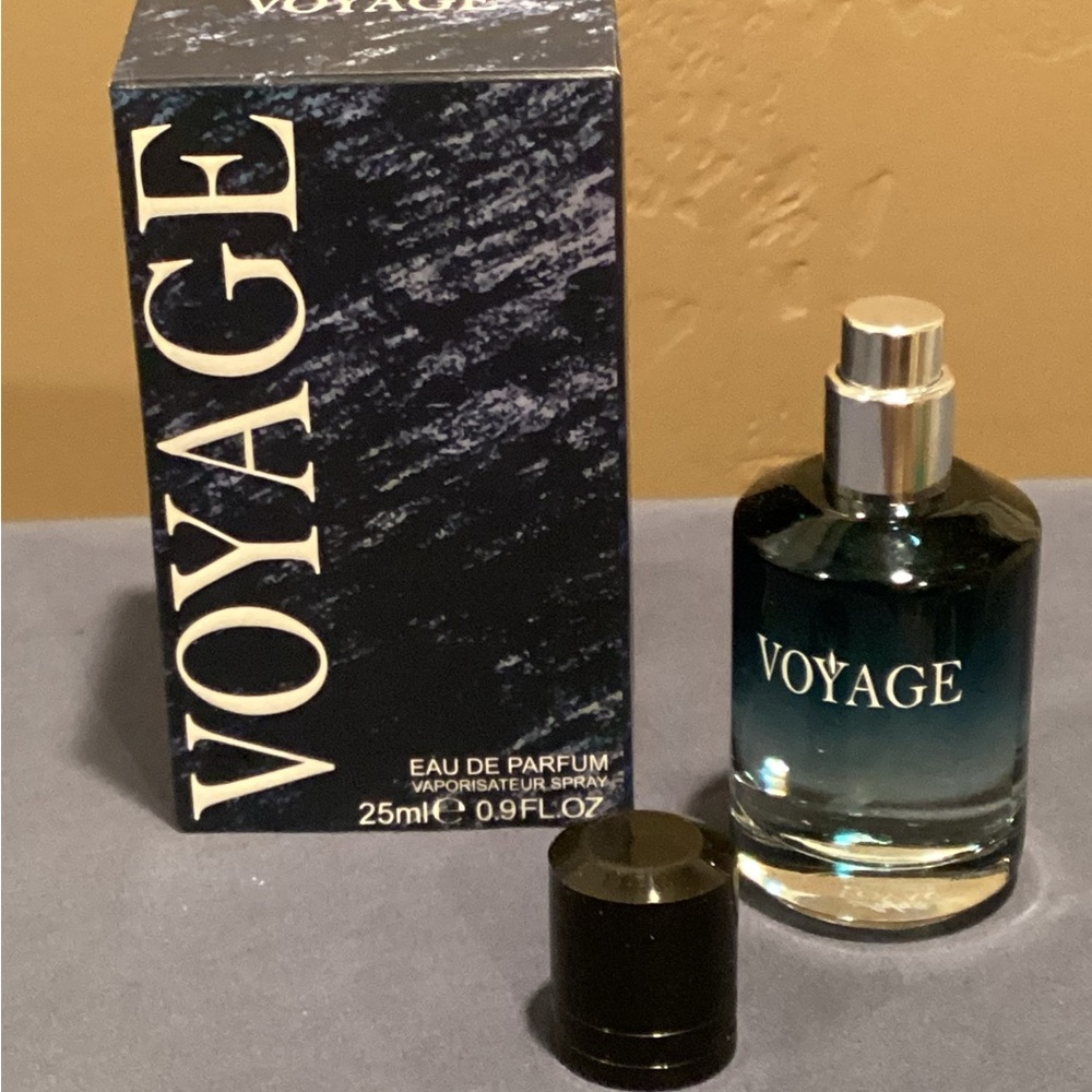 Voyage Eau de Parfum for Men - Elegant Black Design